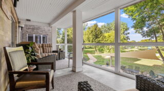 Three season porch
