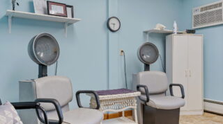 Salon